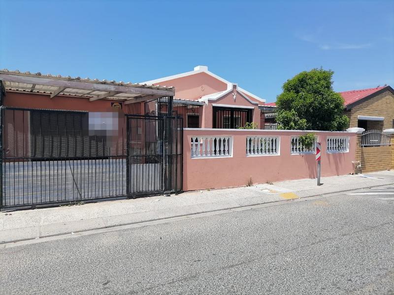 3 Bedroom Property for Sale in Mitchells Plain Central Western Cape